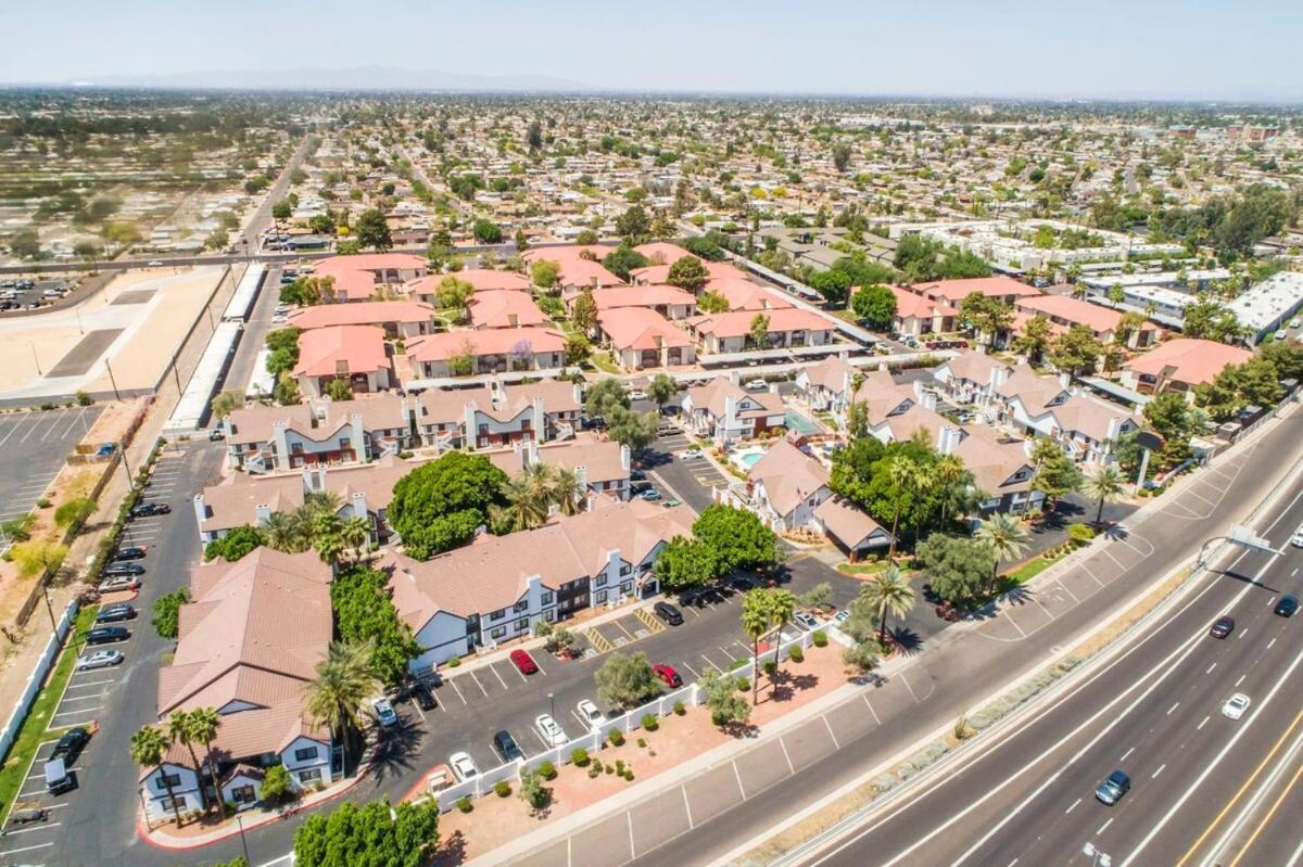 Metro Phx 1Bd Exterior Entry With Heated Pool, Bbq, Dog Park, Bbq Pets Allowed フェニックス エクステリア 写真